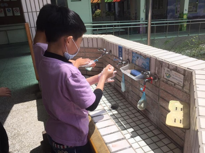 『洗手五時機，病菌森七七』桃園龜山區學童洗手訓練課程